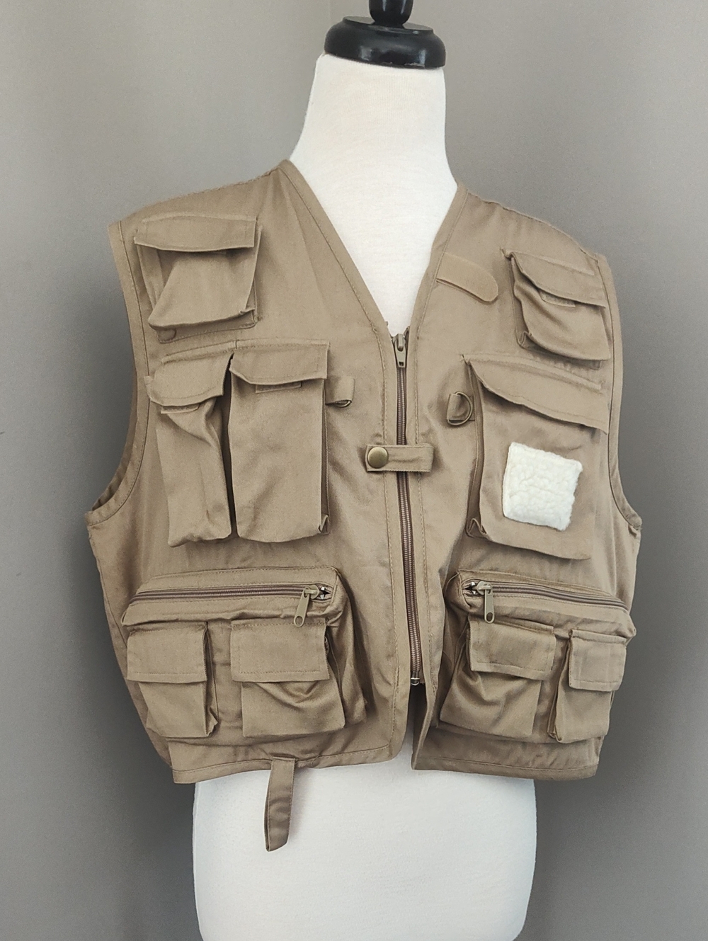 Fly Fishing Utility Tactical Vest in Khaki With Multi-Pockets For Outdoors